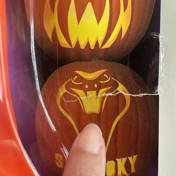 Pumpkin Pro Halloween Pumpkin Colossal Carving Kit 4 Tools 6 Stencils - Picture 5 of 6